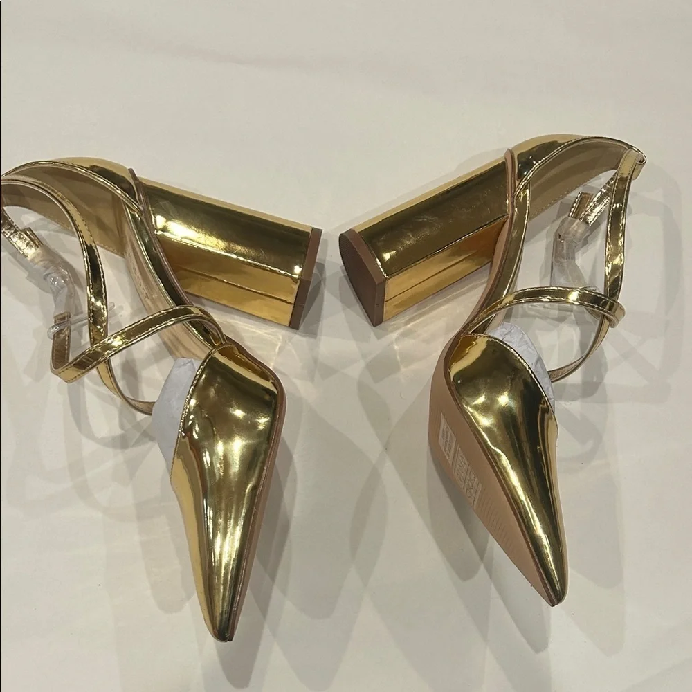 BAMBOO Shiny Metallic Gold disco Pointed toe Women's block Heels 8.5 new in box